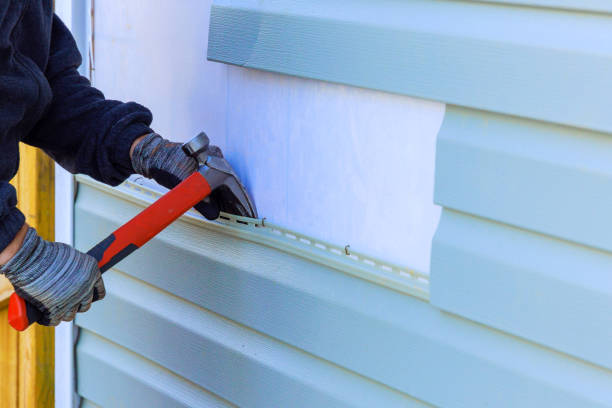 Reliable Emergency Siding Repair contractor in North Royalton, OH by Squared Siding